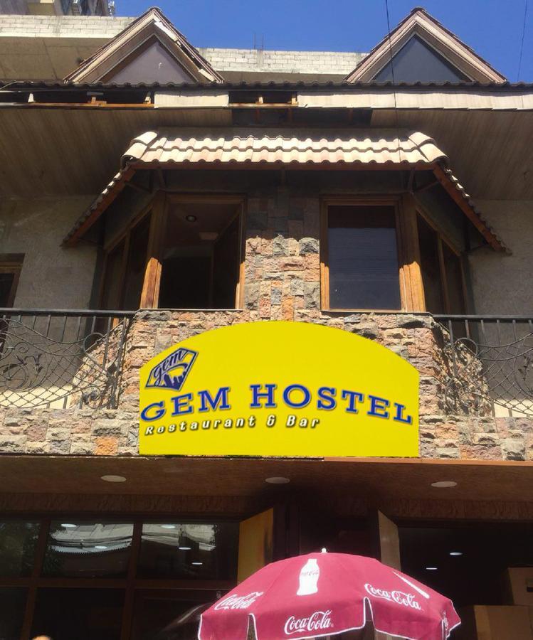 Gem Hostel Yerevan Exterior photo